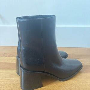 Black Chunky Heeled Boots Sleek Design